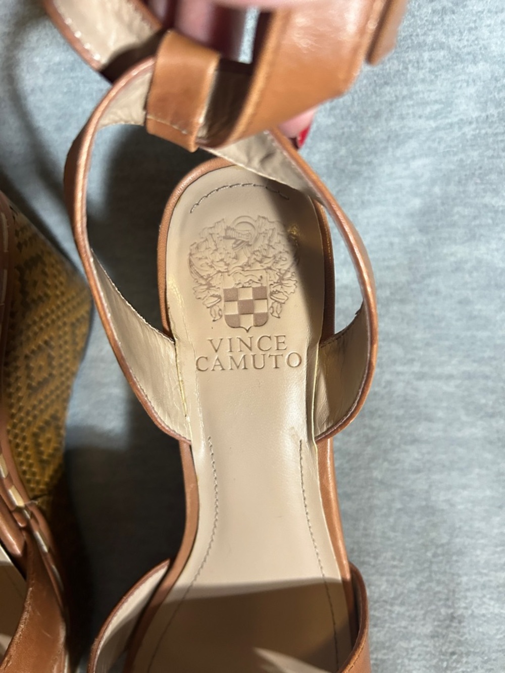 VINCE CAMUTO Leather Strappy Cognac Color Woven Look Platform  Wedge Heel Size 8 - Picture 7 of 10